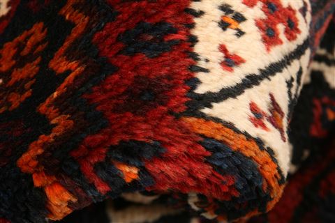 Shiraz Red Hand Knotted 37 X 55  Area Rug 253-24273 Image 2