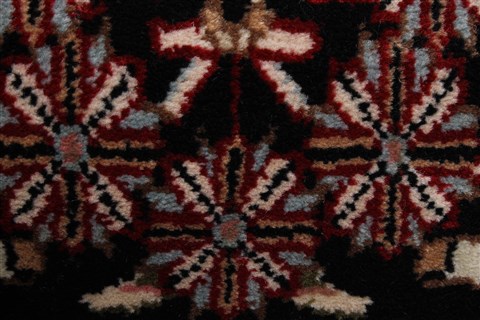 Sarouk Black Runner Hand Knotted 26 X 182 Area Rug 250-24288 Image 10