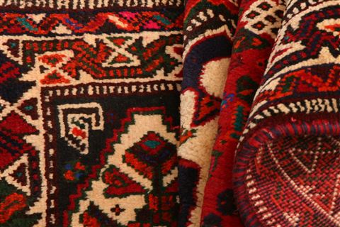 Shiraz Red Hand Knotted 36 X 53  Area Rug 253-24297 Image 3