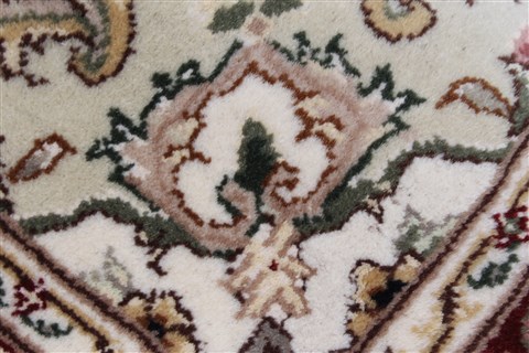 Tabriz Beige Runner Hand Knotted 26 X 80  Area Rug 250-24306 Image 9