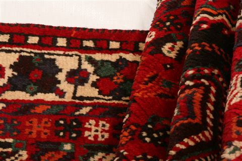 Shiraz Red Hand Knotted 37 X 47  Area Rug 100-24310 Image 3