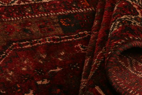 Shiraz Red Hand Knotted 39 X 55  Area Rug 253-24314 Image 4