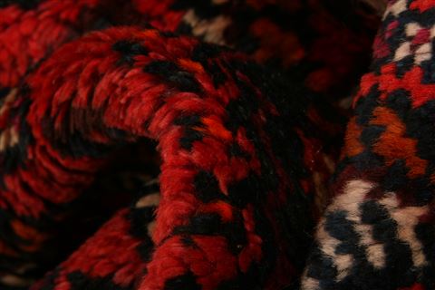 Shiraz Red Hand Knotted 37 X 411  Area Rug 253-24317 Image 1