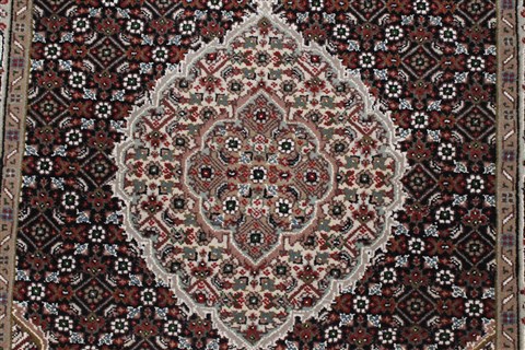 Tabriz Black Runner Hand Knotted 28 X 71 Area Rug 250-24364 Image 3