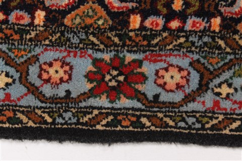 Sanandaj Red Runner Hand Knotted 211 X 84 Area Rug 250-24370 Image 4