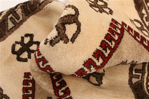 Gabbeh White Hand Knotted 33 X 62 Area Rug 100-24376 Image 1