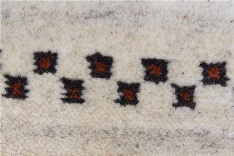 Gabbeh Beige Runner Hand Knotted 27 X 80 Area Rug 250-24391 Image 7