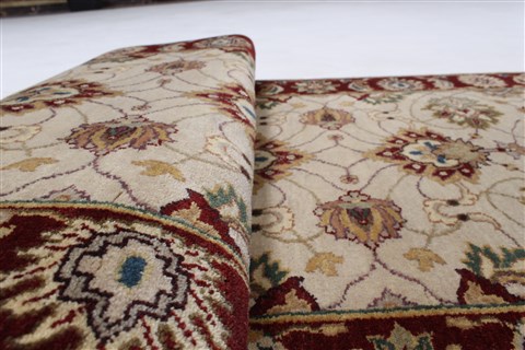 Kashan Beige Runner Hand Knotted 26 X 82 Area Rug 250-24433 Image 11