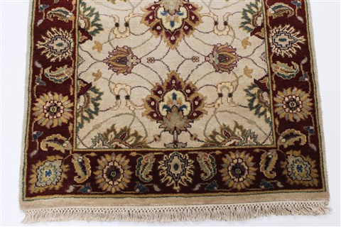 Kashan Beige Runner Hand Knotted 26 X 82 Area Rug 250-24433 Image 4