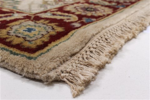 Kashan Beige Runner Hand Knotted 26 X 82 Area Rug 250-24433 Image 5