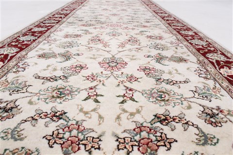Sino-Persian Beige Runner Hand Knotted 26 X 80 Area Rug 250-24506 Image 2