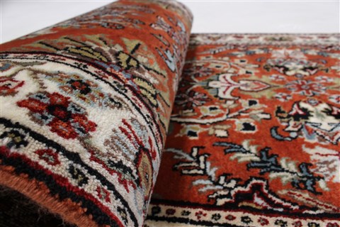 Sarouk Brown Runner Hand Knotted 24 X 82 Area Rug 250-24551 Image 10