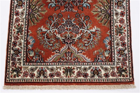 Sarouk Brown Runner Hand Knotted 24 X 82 Area Rug 250-24551 Image 4
