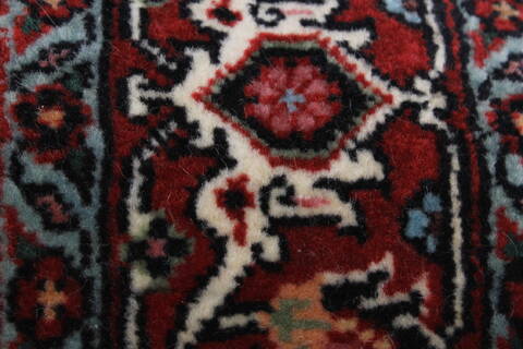 Bidjar Beige Runner Hand Knotted 26 X 68  Area Rug 250-24574 Image 11