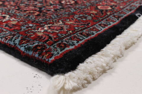 Bidjar Beige Runner Hand Knotted 26 X 68  Area Rug 250-24574 Image 7