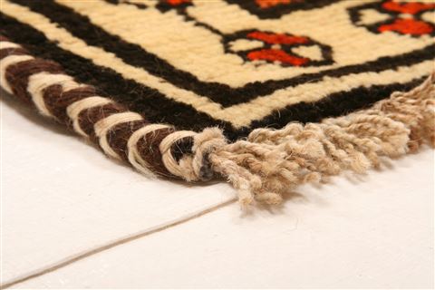 Gabbeh White Hand Knotted 34 X 63 Area Rug 100-24624 Image 8