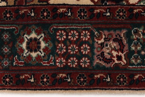 Tabriz Beige Runner Hand Knotted 27 X 78 Area Rug 250-24633 Image 4