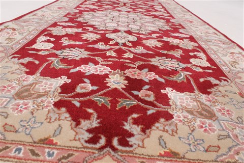 Sino-Persian Red Runner Hand Knotted 26 X 80 Area Rug 250-24663 Image 1