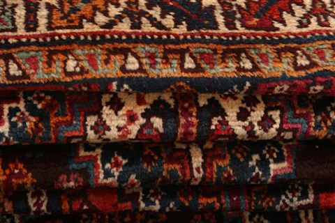 Shiraz Red Runner Hand Knotted 33 X 84  Area Rug 253-24779 Image 4