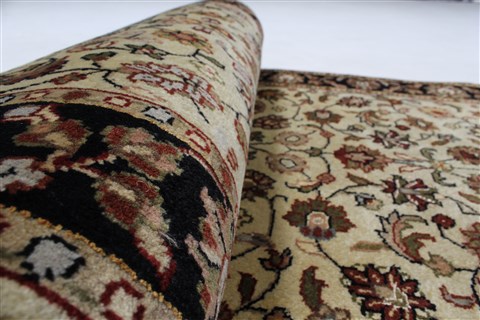 Kashmar Beige Runner Hand Knotted 29 X 61 Area Rug 250-24788 Image 10