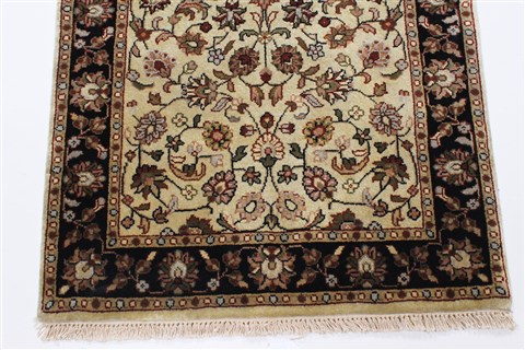 Kashmar Beige Runner Hand Knotted 29 X 61 Area Rug 250-24788 Image 5