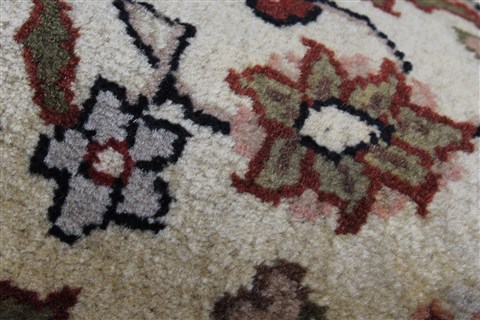 Kashmar Beige Runner Hand Knotted 29 X 61 Area Rug 250-24788 Image 7