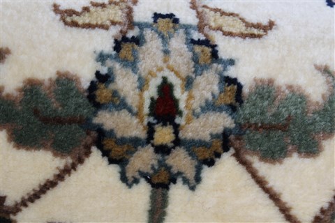 Tabriz Beige Runner Hand Knotted 27 X 59 Area Rug 250-24821 Image 6