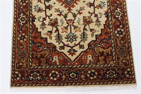 Serapi White Runner Hand Knotted 26 X 60 Area Rug 250-24822 Image 3