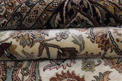 Tabriz Beige Hand Knotted 1110 X 152 Area Rug 250-24842 Image 11