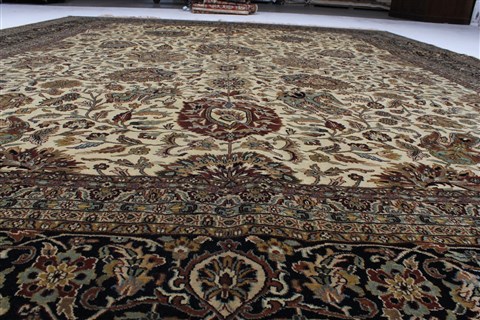 Tabriz Beige Hand Knotted 1110 X 152 Area Rug 250-24842 Image 3