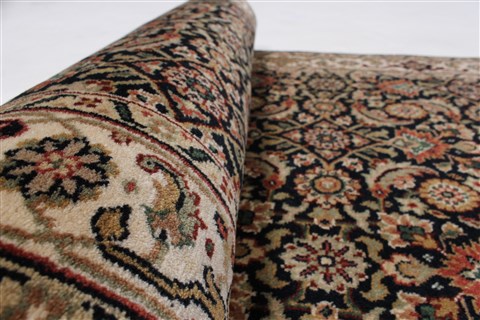 Herati Black Hand Knotted 28 X 58 Area Rug 250-24859 Image 9