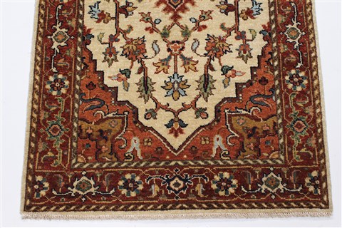 Serapi White Runner Hand Knotted 26 X 61 Area Rug 250-24912 Image 3