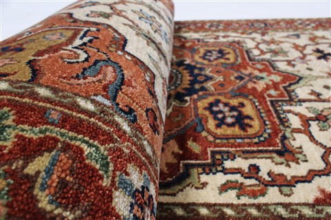 Serapi White Runner Hand Knotted 26 X 61 Area Rug 250-24912 Image 9