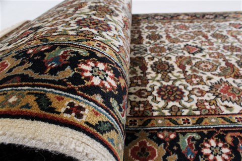 Herati Beige Runner Hand Knotted 27 X 80 Area Rug 250-25113 Image 10