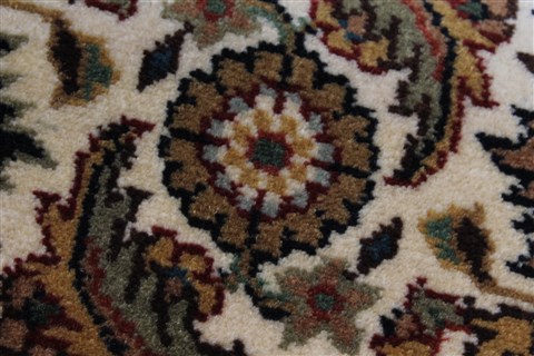 Herati Beige Runner Hand Knotted 27 X 80 Area Rug 250-25113 Image 7
