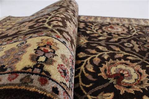 Agra Beige Runner Hand Knotted 27 X 118 Area Rug 250-25144 Image 8