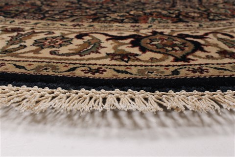 Herati Beige Round Hand Knotted 51 X 51 Area Rug 250-25206 Image 5