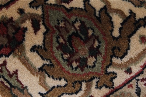 Herati Beige Round Hand Knotted 51 X 51 Area Rug 250-25209 Image 9