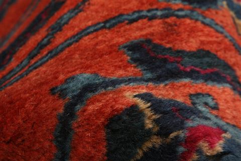 Sarouk Red Hand Knotted 87 X 115 Area Rug 100-25227 Image 1