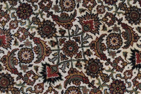 Herati Beige Round Hand Knotted 50 X 50 Area Rug 250-25231 Image 3