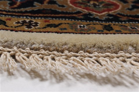 Herati Beige Round Hand Knotted 50 X 50 Area Rug 250-25231 Image 4