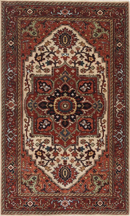 Serapi White Hand Knotted 30 X 50 Area Rug 250-25270 Image 0