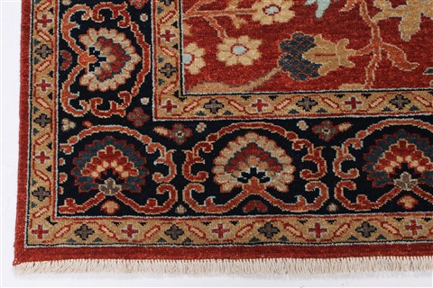 Serapi Beige Hand Knotted 50 X 610 Area Rug 250-25278 Image 5