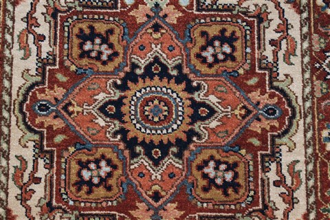 Serapi Beige Runner Hand Knotted 27 X 160 Area Rug 250-25299 Image 4