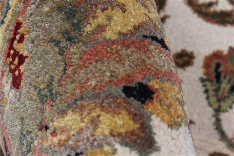 Agra Beige Hand Knotted 90 X 120 Area Rug 250-25320 Image 12