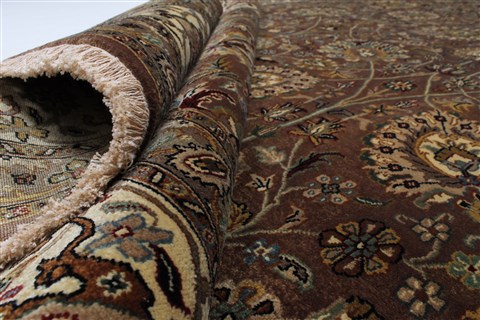 Tabriz Beige Hand Knotted 90 X 122 Area Rug 250-25321 Image 13