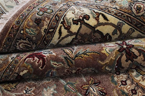 Tabriz Beige Hand Knotted 90 X 122 Area Rug 250-25321 Image 14