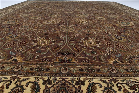 Tabriz Beige Hand Knotted 90 X 122 Area Rug 250-25321 Image 3