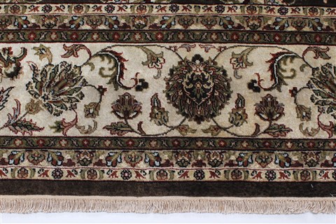 Kashan Beige Hand Knotted 90 X 120 Area Rug 250-25337 Image 1