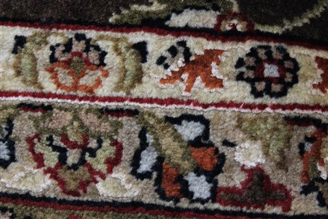 Kashan Beige Hand Knotted 90 X 120 Area Rug 250-25337 Image 6